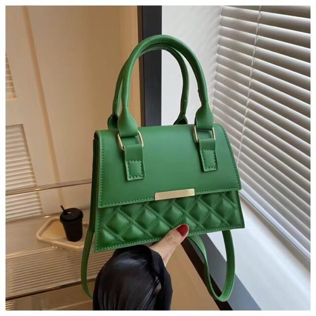 Retro diamond grid bag - Image 3